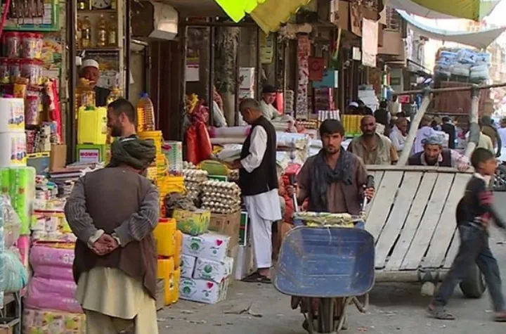 نرخ‌نامه‌ طالبان برای کنترول گرانی و تورم، مردم چه می‌گویند؟